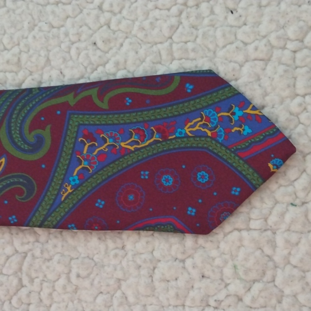 Paul Stuart Silk Tie (Burgundy/Green/Blue) - Made in England - Picture 2 of 11